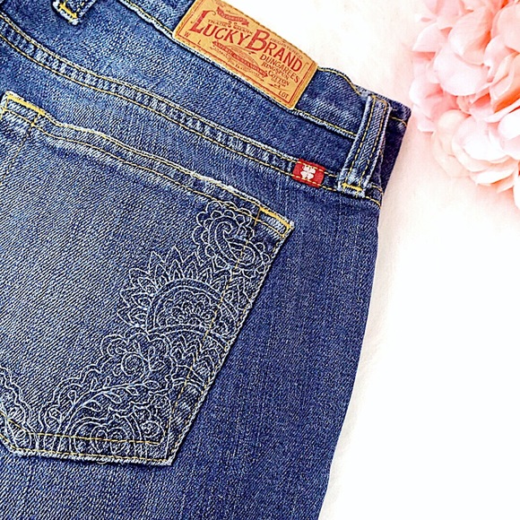 Lucky Brand Denim - 🌸 Lucky Brand Classic Rider Jeans